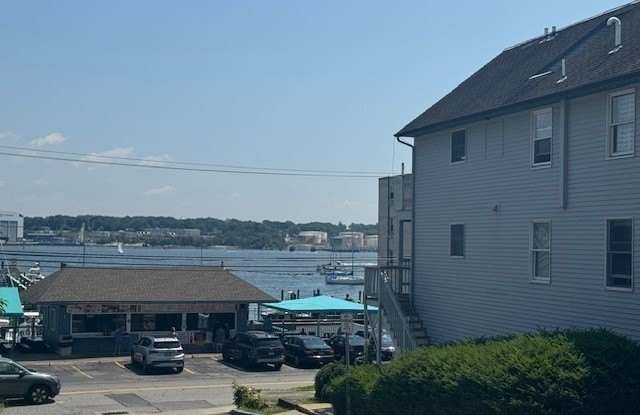 271 Pequot Avenue photos photos