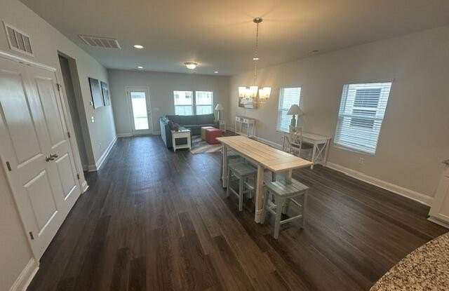 109 Arnette Drive Gallery 3