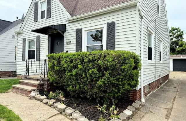 13614 Sherry Ave photos photos