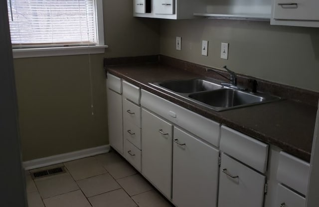 3909 E 60th Ter II-058 - 3909 East 60th Terrace, Kansas City, MO 64130