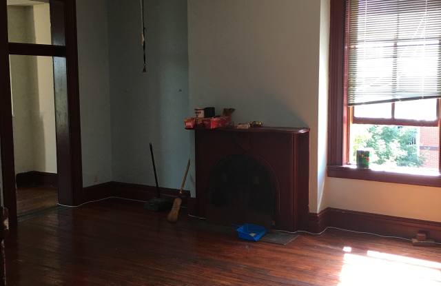 1327 W Fayette St photos photos