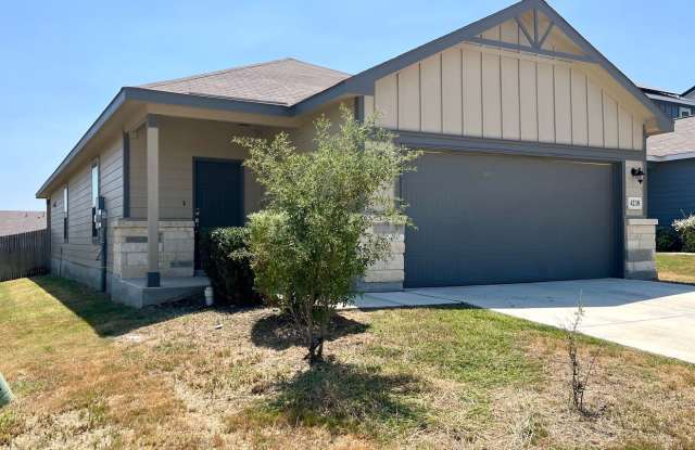 3/2 Single Story Conveniently Locate to Highway yet Tucked away in the Community! New HEB Coming Soon! Gallery 4