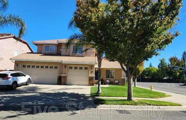 2489 De Beers Ct photos photos