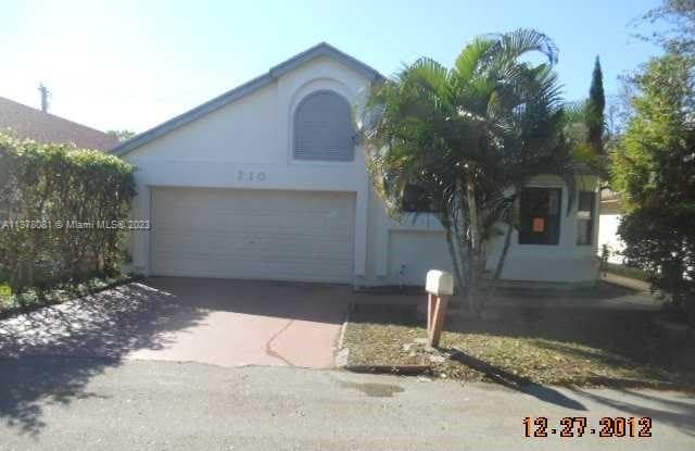 210 Maddy Ln - 210 Maddy Lane, North Lauderdale, FL 33068