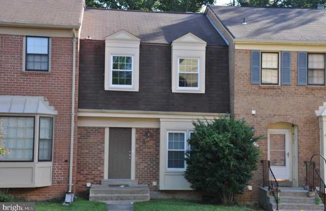 9881 HIGH WATER CT Gallery 1