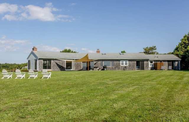 31 Beach Drive Gallery 4