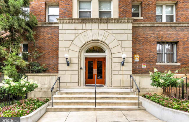 1615 KENYON Street NW Gallery 2