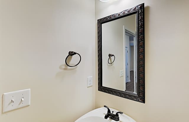 433 Concord Terrace Gallery 2