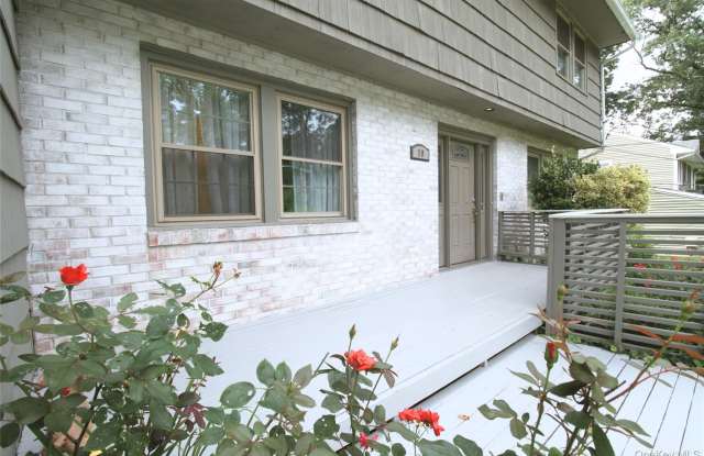 10 Lundy Lane photos photos