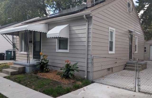 1305 Bauman Avenue Gallery 3