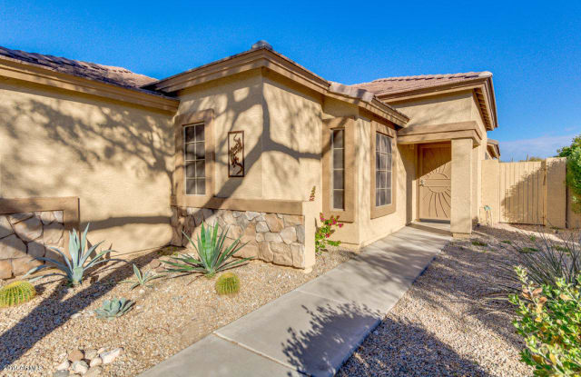 17420 W ROCK WREN Court - 17420 West Rock Wren Court, Goodyear, AZ 85338