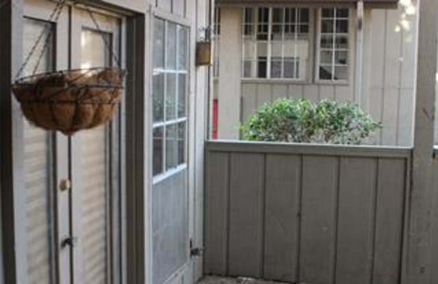 10437 High Hollows Drive Gallery 2