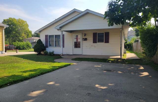 Pun-believable Deal: Stunning 3 Bed/1 Bath Ranch in Melrose Place with Open Floor Plan and Vaulted Ceilings! photos photos