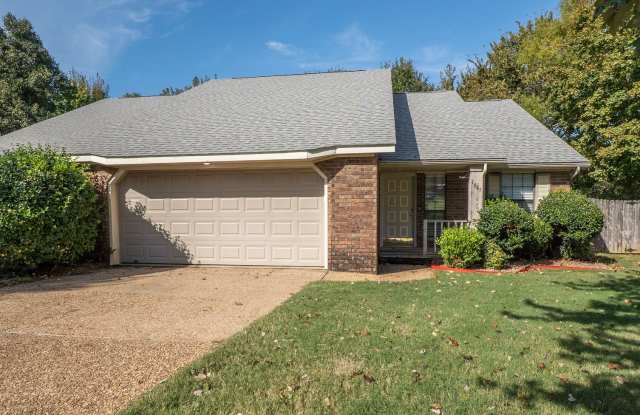 3 Bedroom 2.5 bath home - 1847 Pointer Lane, Fayetteville, AR 72701