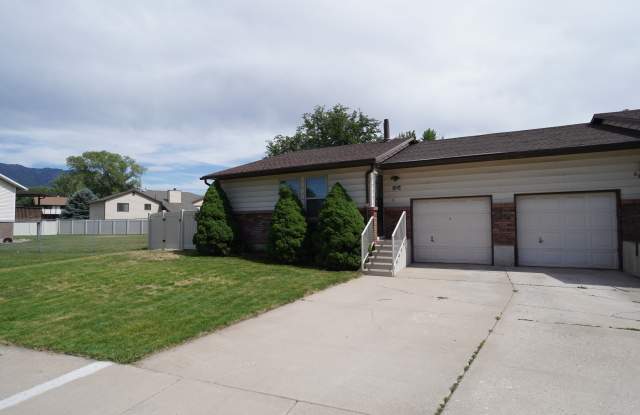 685 W 4050 S photos photos