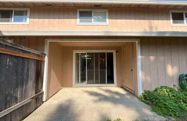 Rock Creek 4-plex Unit - 2 Bedrooms 1.5 Baths, 1,050 Sq. Ft INCLUDES 1 CAR DETACHED GARAGE!!!!! photos photos Rock Creek 4-plex Unit - 2 Bedrooms 1.5 Baths, 1,050 Sq. Ft INCLUDES 1 CAR DETACHED GARAGE!!!!! photos photos