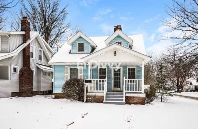 842 Montford Road - 842 Montford Road, Cleveland Heights, OH 44121