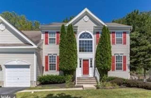 618 SUNDERLAND Avenue photos photos