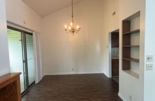 409 Oriole Dr Unit G3 Gallery 2