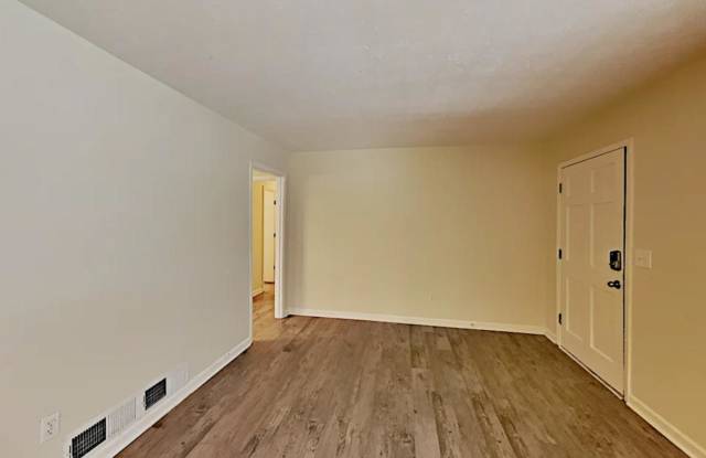 1426 Thunderwood Lane Southwest Gallery 1
