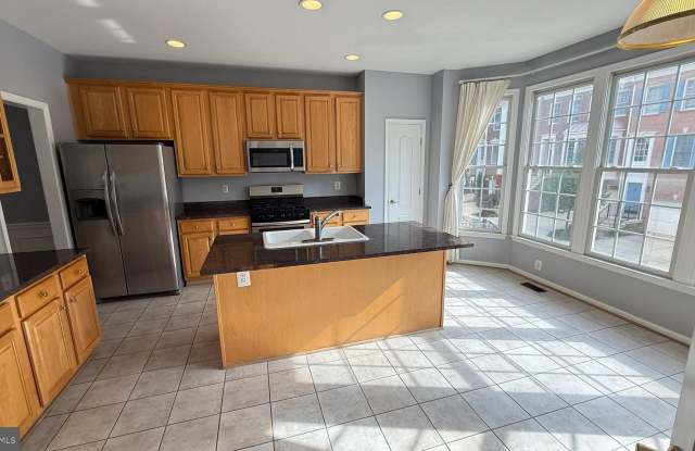 11904 CASTLEGATE Court unit: 46 Gallery 3