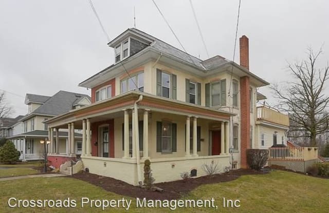 201 W Main Street - 201 West Main Street, Leola, PA 17540