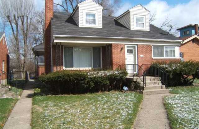 2243 Lakeview Avenue photos photos