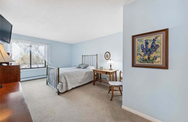 7510 Cahill Road Gallery 2