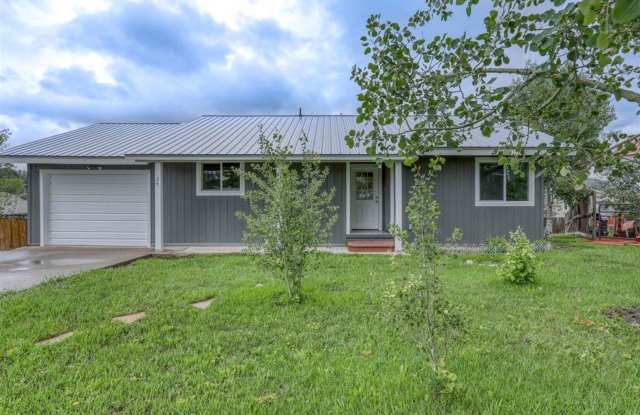 Single Family 2BR/2BTH Close to Town! photos photos Single Family 2BR/2BTH Close to Town! photos photos