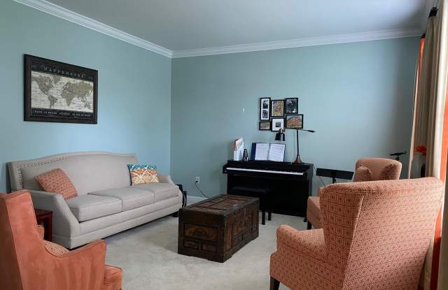 317 WAGON WHEEL LANE Gallery 3