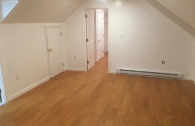 245 Presidents Ln. Gallery 3