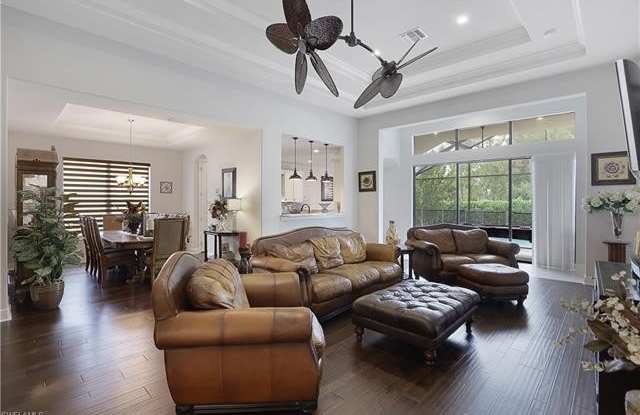 23208 Sanabria LOOP Gallery 3