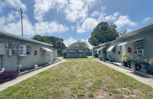 124 SE 4th St photos photos