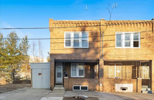 1602 Pershing Street - 1 photos photos