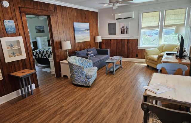 124 Sunset Lane Gallery 3