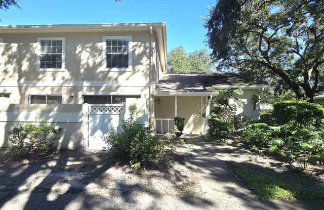 Two Bedroom Condo close to USF Gallery 1