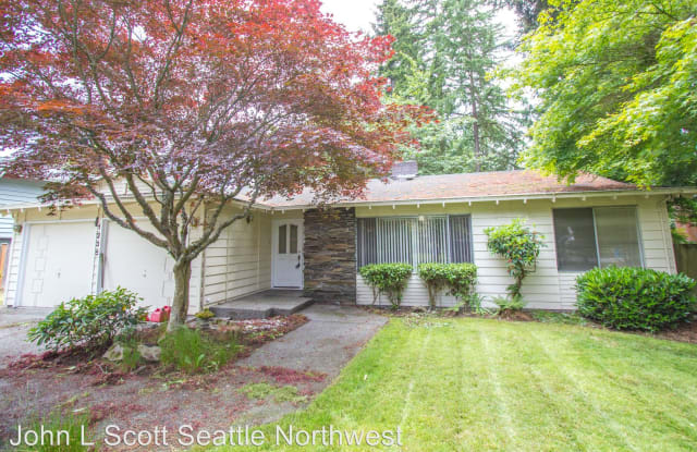 1235 NW 203rd ST - 1235 Northwest 203rd Street, Shoreline, WA 98177