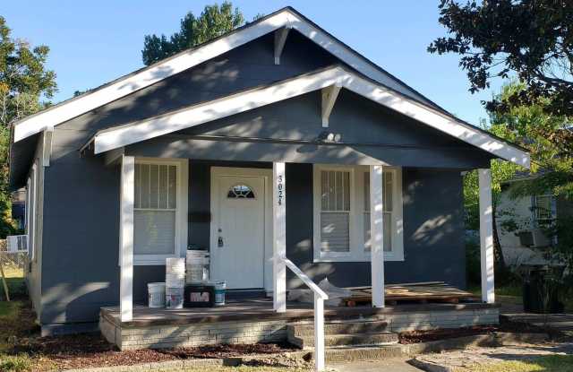 Cute and cozy 2 bedroom 1 bath home in 77641! Gallery 1