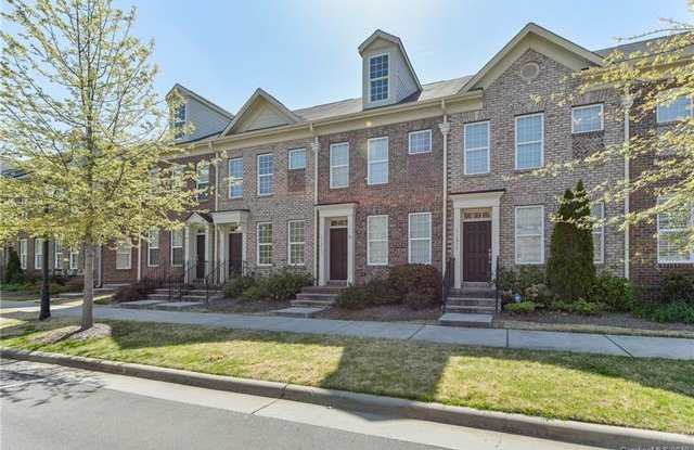 11213 Cedar Walk Lane Gallery 2