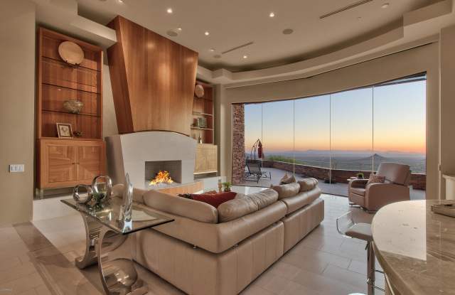 9232 N VISTA VERDE Court Gallery 2