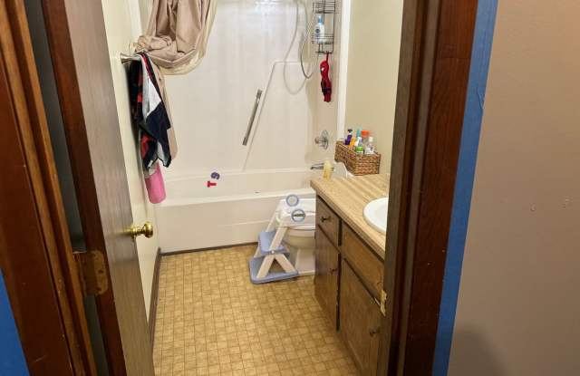 3 Bedroom Single Family Home in Fayetteville Gallery 2