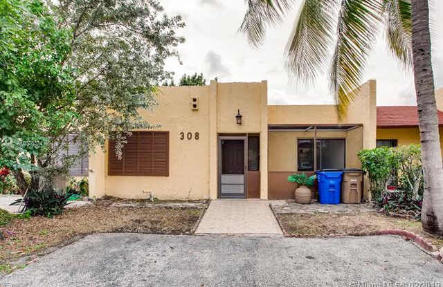 308 NW 43rd Pl - 308 Northwest 43rd Way, Deerfield Beach, FL 33442