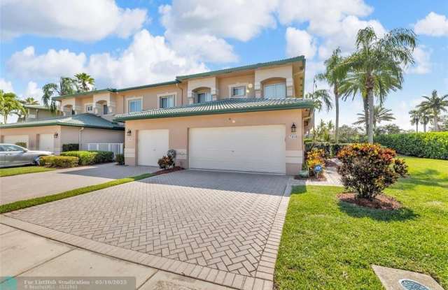 7808 Exeter Blvd photos photos