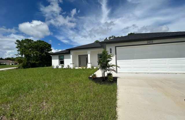 Brand New Construction 4/3 photos photos