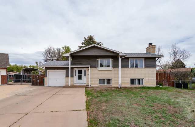 Peaceful Bi‑Level Home in a Quiet Cul‑de‑Sac photos photos