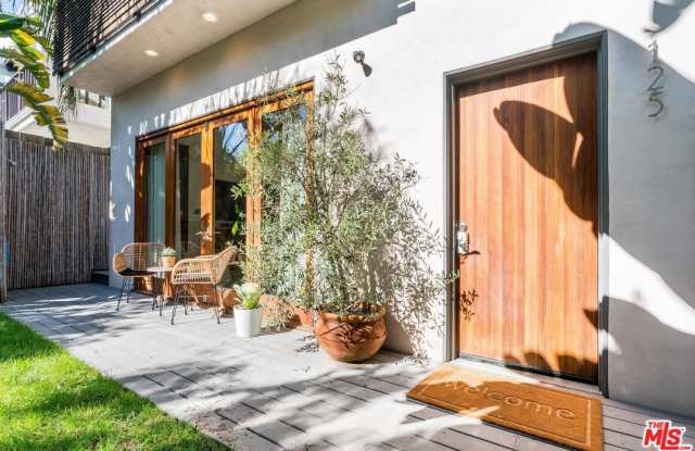 125 VISTA Place Gallery 4