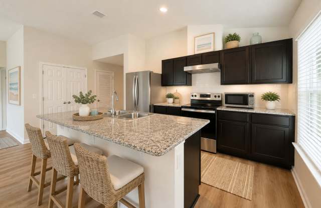 817 Trellis Bay Drive Gallery 2