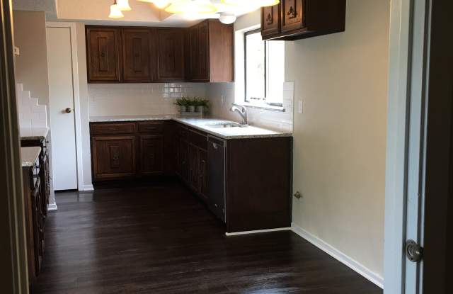 7008 Windhaven Rd - 7008 Windhaven Road, North Richland Hills, TX 76182