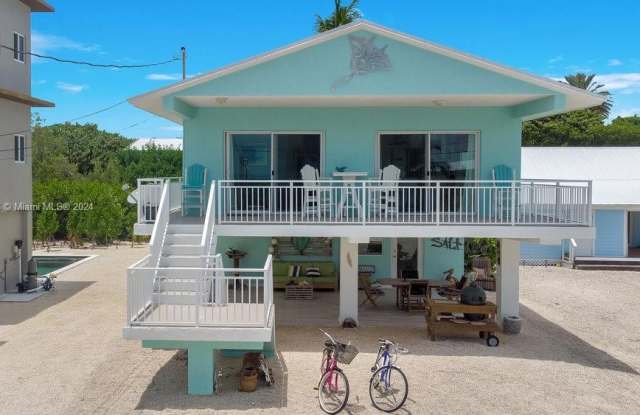 246 Tavernier Dr photos photos