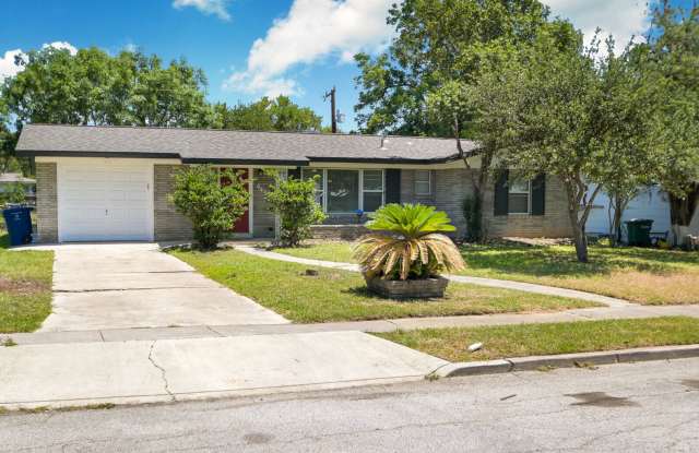 UPDATED 2-BEDROOM HOME IN RIDGEVIEW photos photos